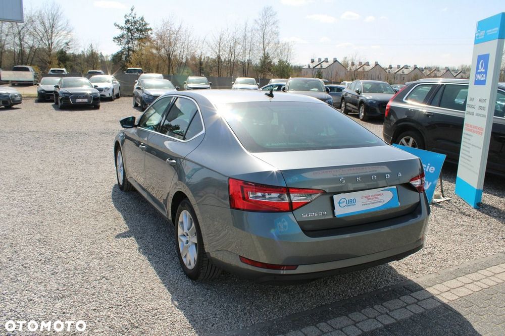 Skoda Superb - 9