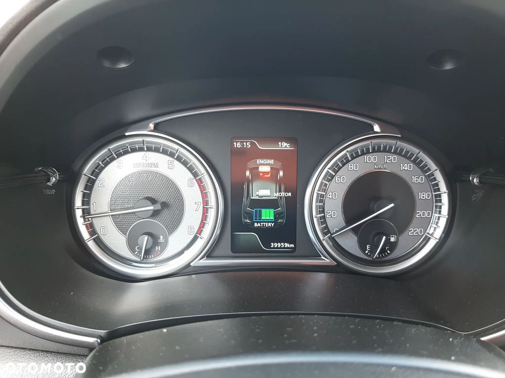 Suzuki Vitara 1.4 Boosterjet mHEV Elegance 2WD - 23