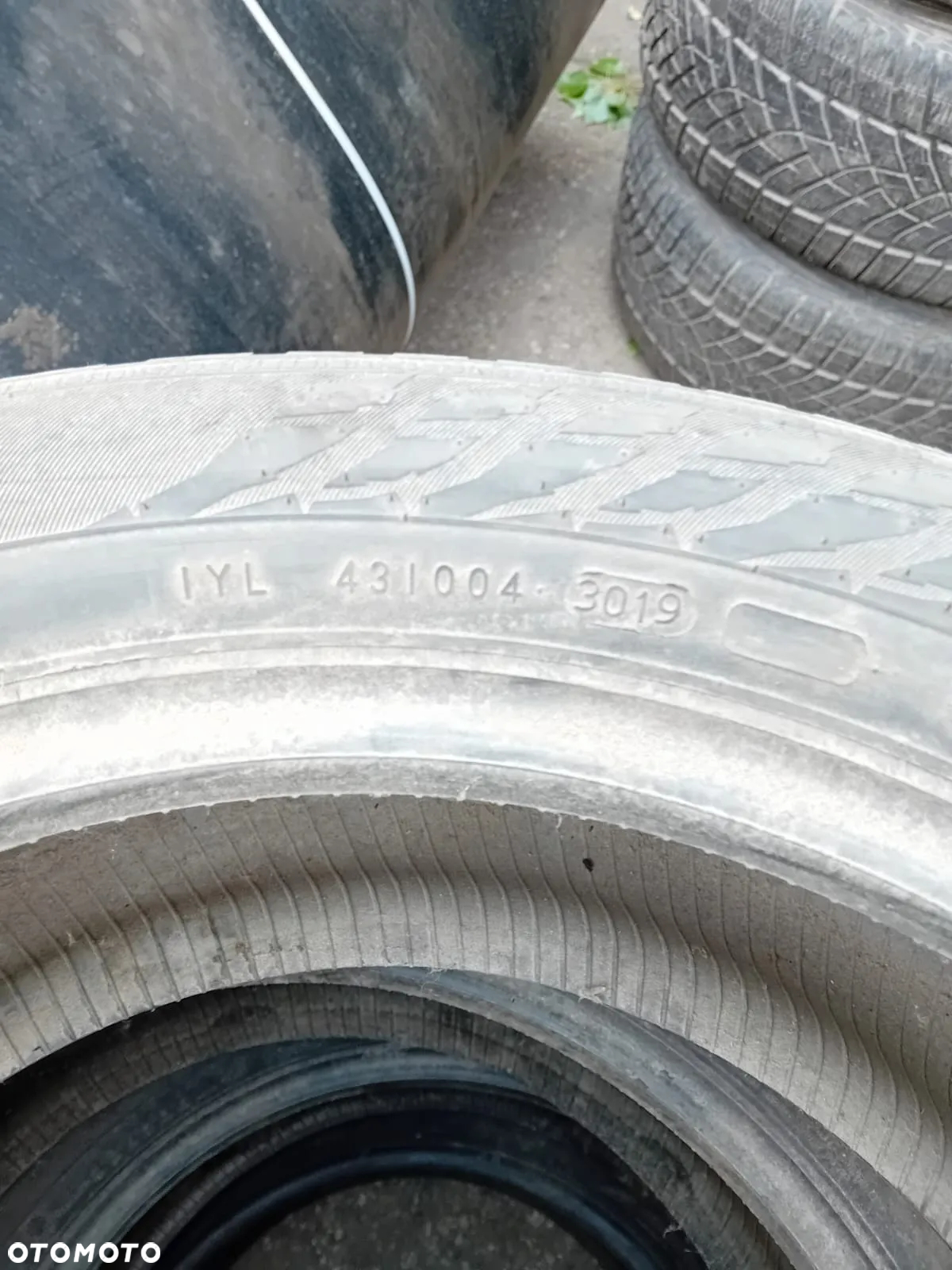 Opona Nokian Snowproof 225/50R17 używana zima - 3