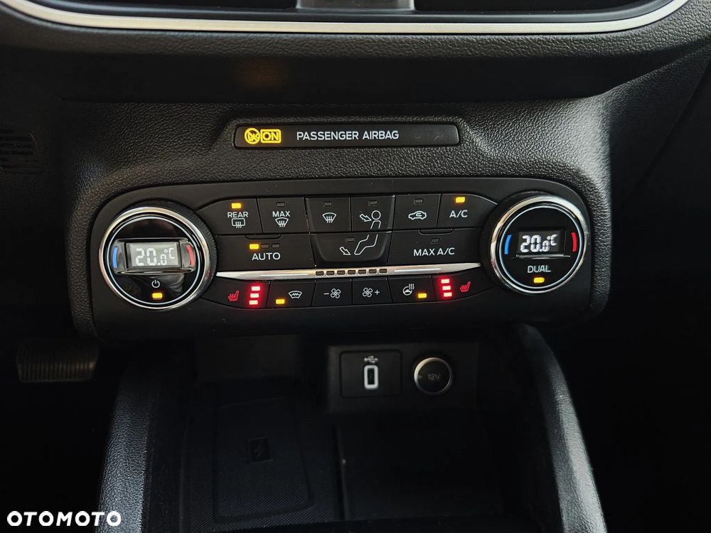 Ford Focus 1.5 EcoBlue Titanium X - 16