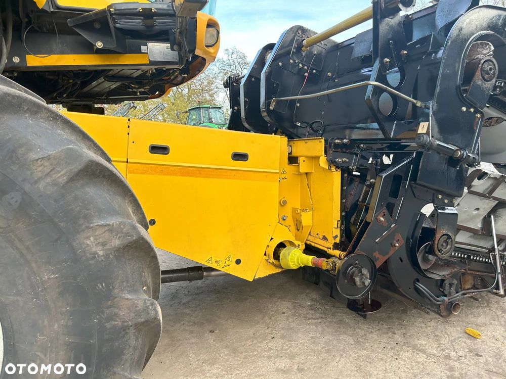 New Holland CR9070 - 13
