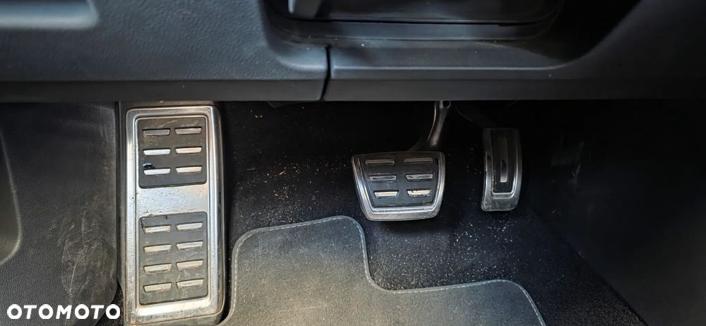 Volkswagen Passat Alltrack 2.0 TDI SCR DSG 4Motion - 23