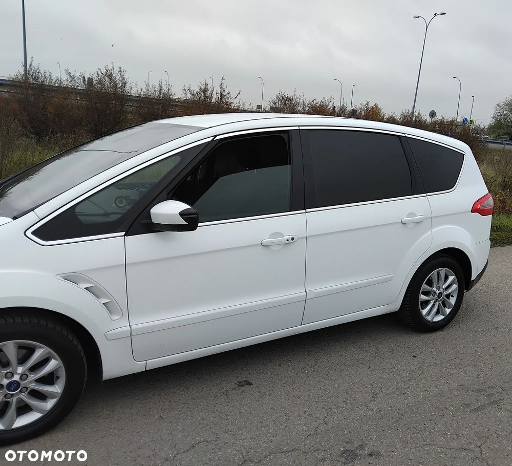 Ford S-Max 2011 photo 4