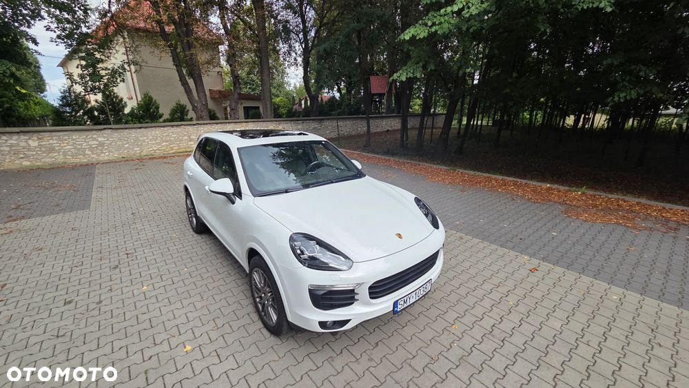 Porsche Cayenne Platinum Edition - 9