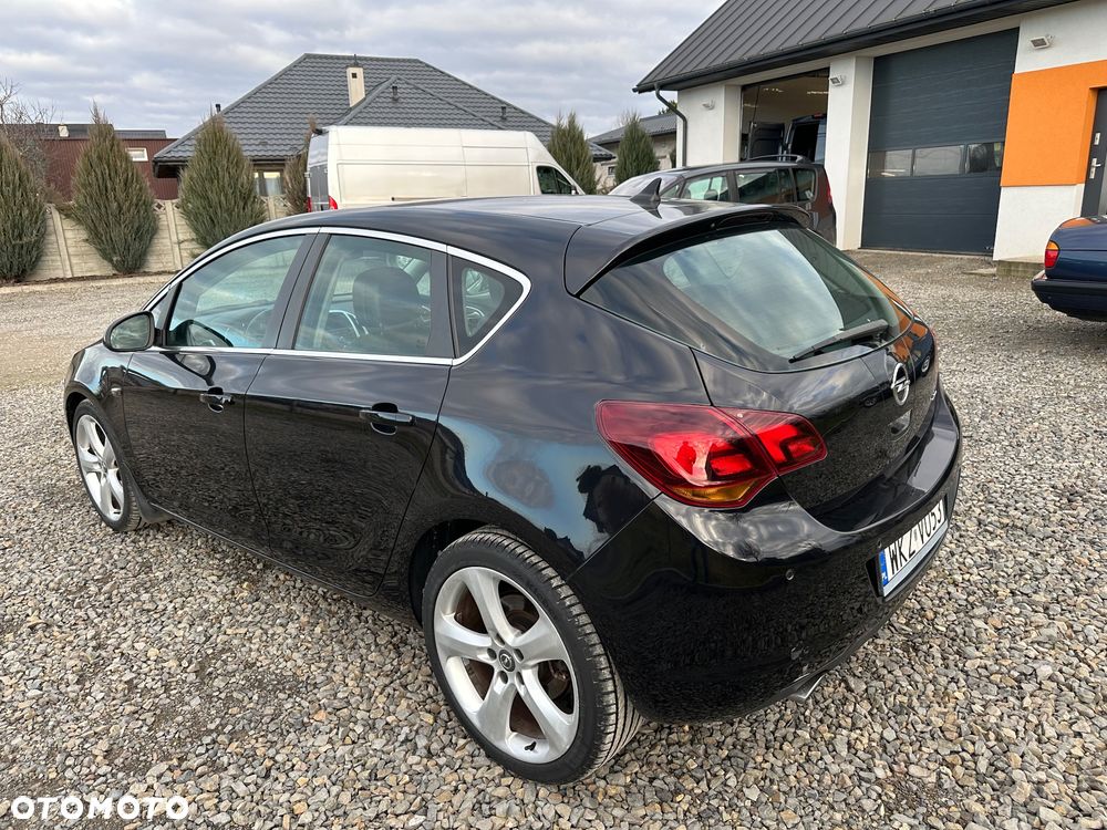 Opel Astra 1.6 T Cosmo - 6