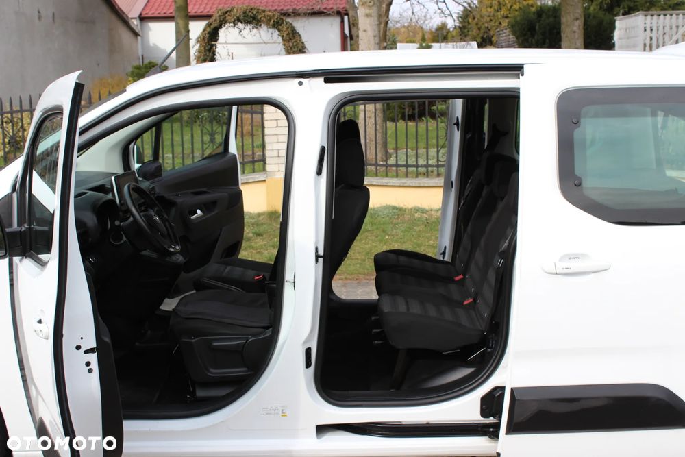 Opel Combo 1.5 D Start/Stop Innovation - 12