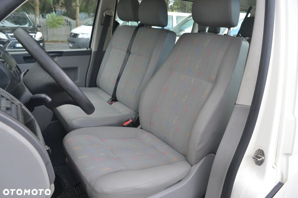 Volkswagen Transporter - 11