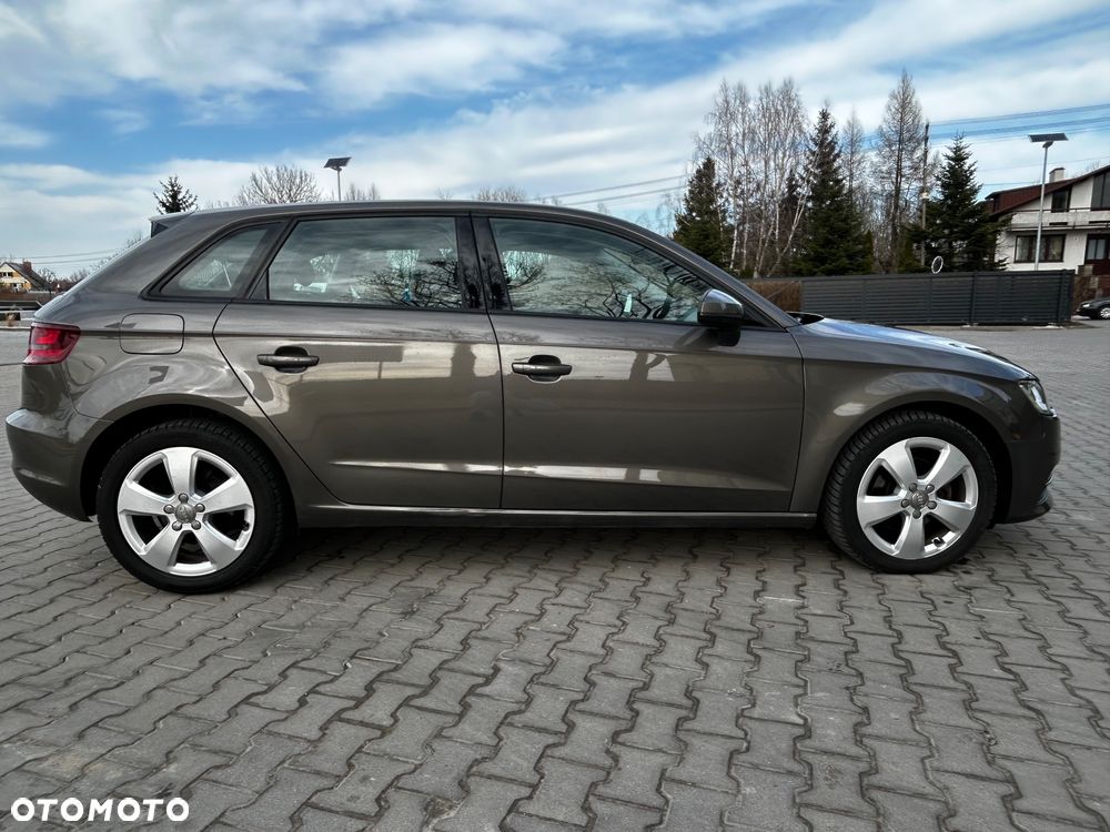 Audi A3 Sportback 1.6 TDI Ambition S tronic - 7