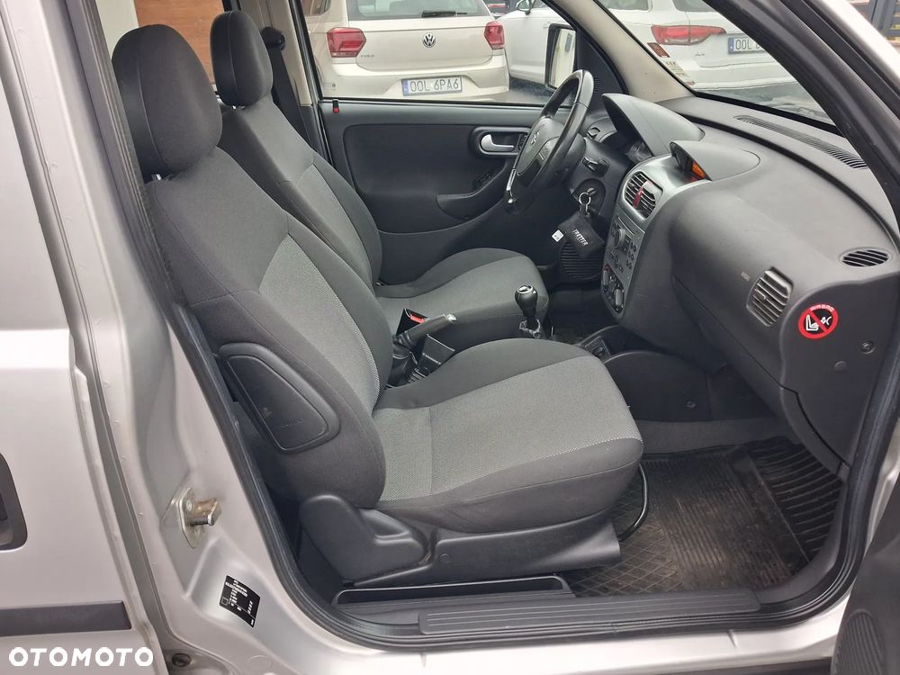 Opel Combo - 8