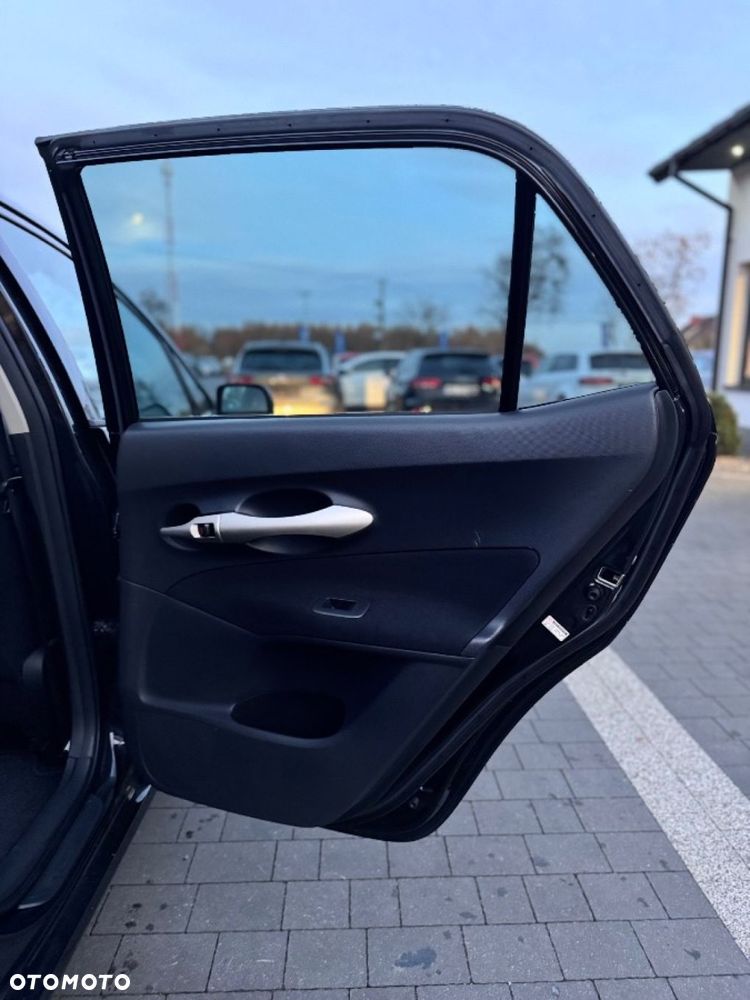 Toyota Auris 1.4 VVT-i Luna - 34