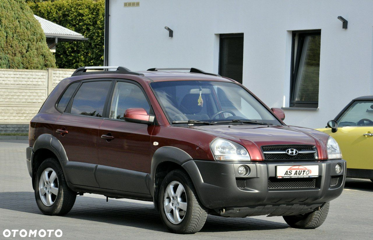 Hyundai Tucson 2.0 2WD GLS - 24