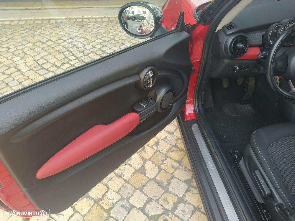 MINI 3 Portas One D - 18