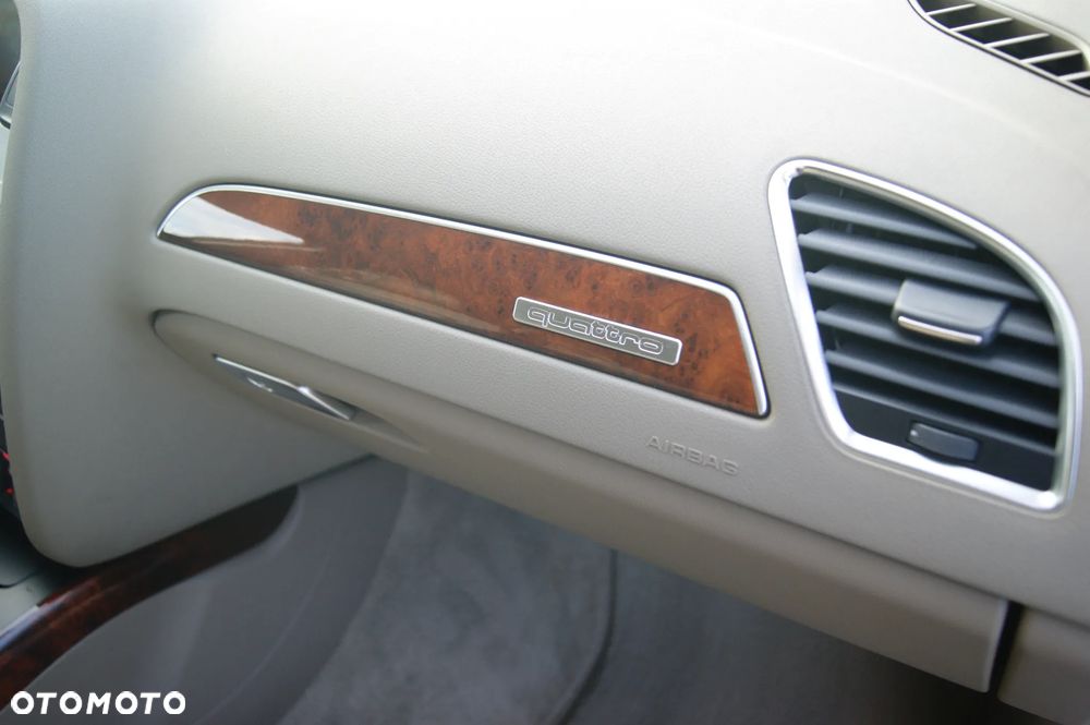 Audi A4 Avant 3.0 TDI DPF quattro S tronic Ambiente - 39