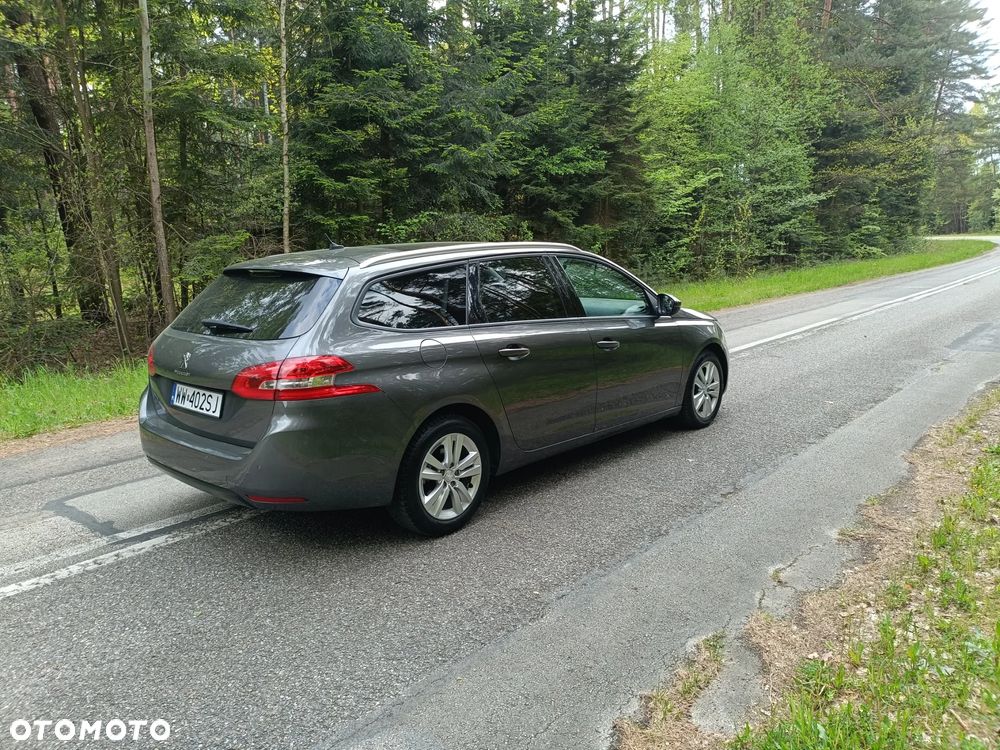 Peugeot 308 1.6 BlueHDi Allure S&S - 18