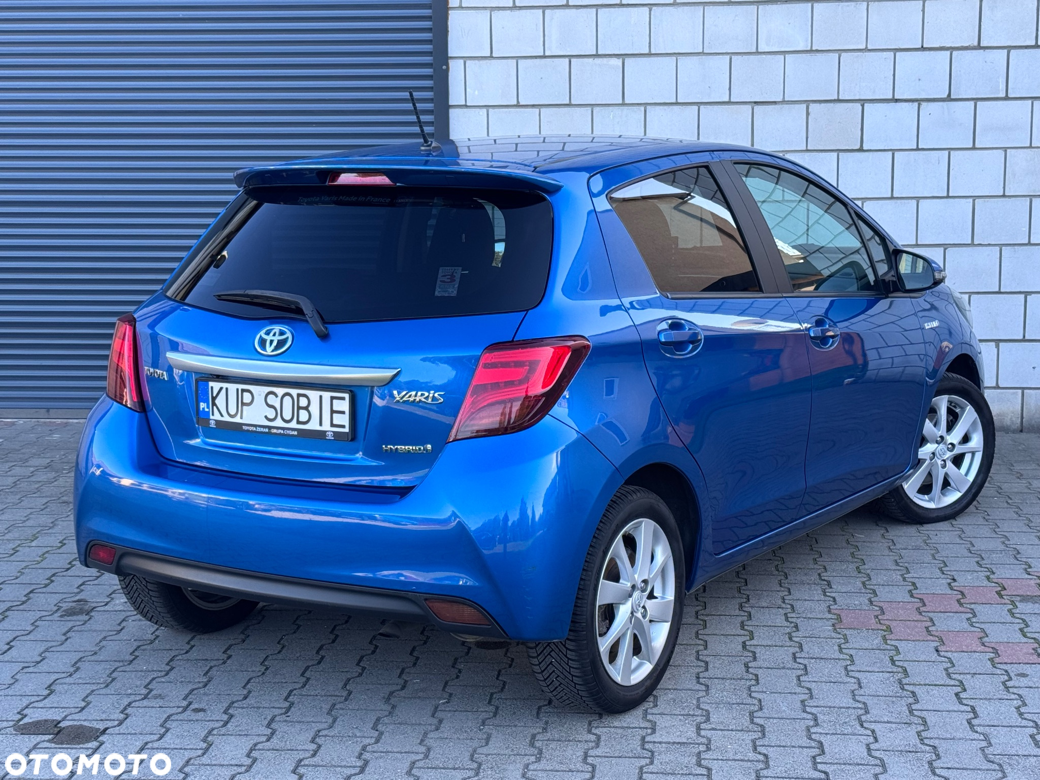 Toyota Yaris Hybrid 100 Premium - 13