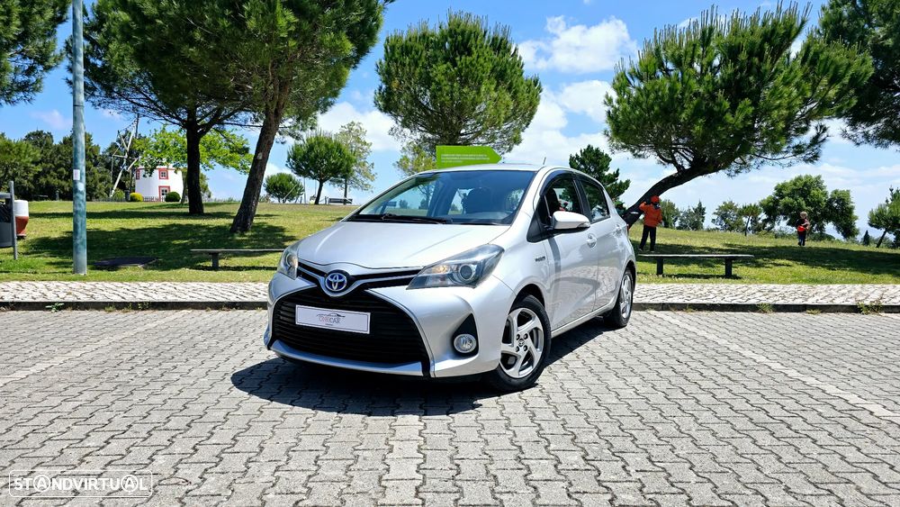Toyota Yaris 1.5 HSD Comfort +P.Style+P.Techno - 1