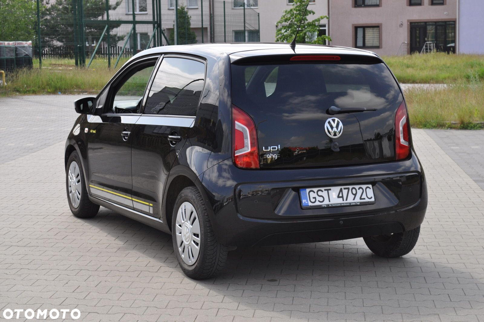 Volkswagen up! - 3