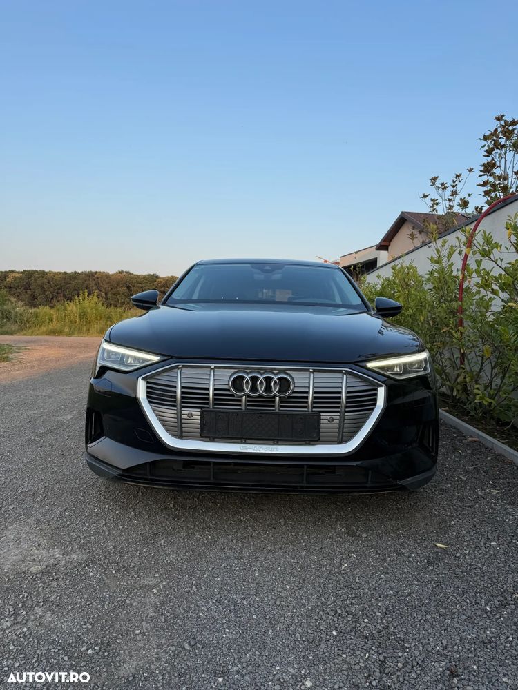 Audi e-tron 55 quattro - 1