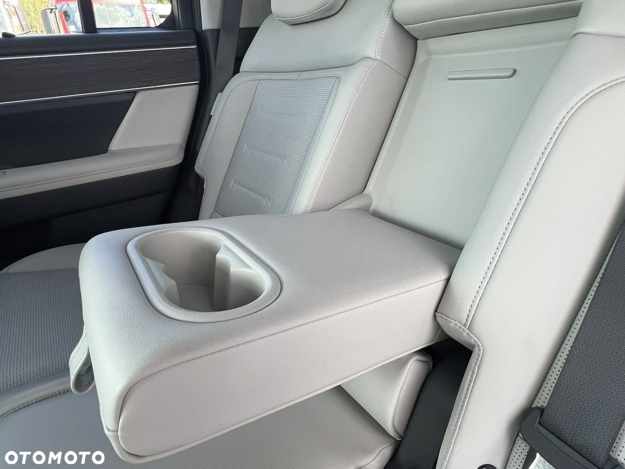 Hyundai Santa Fe - 16