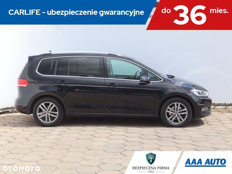 Volkswagen Touran - 8
