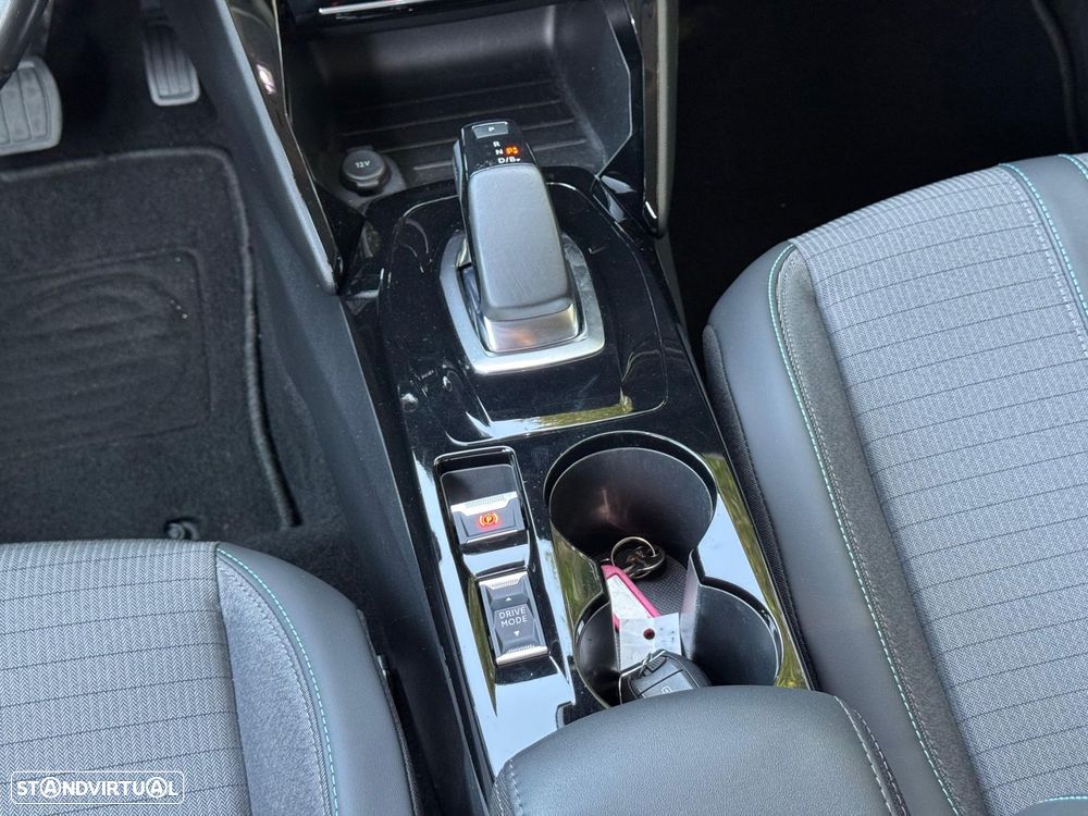 Peugeot e-2008 50 kWh Allure - 14