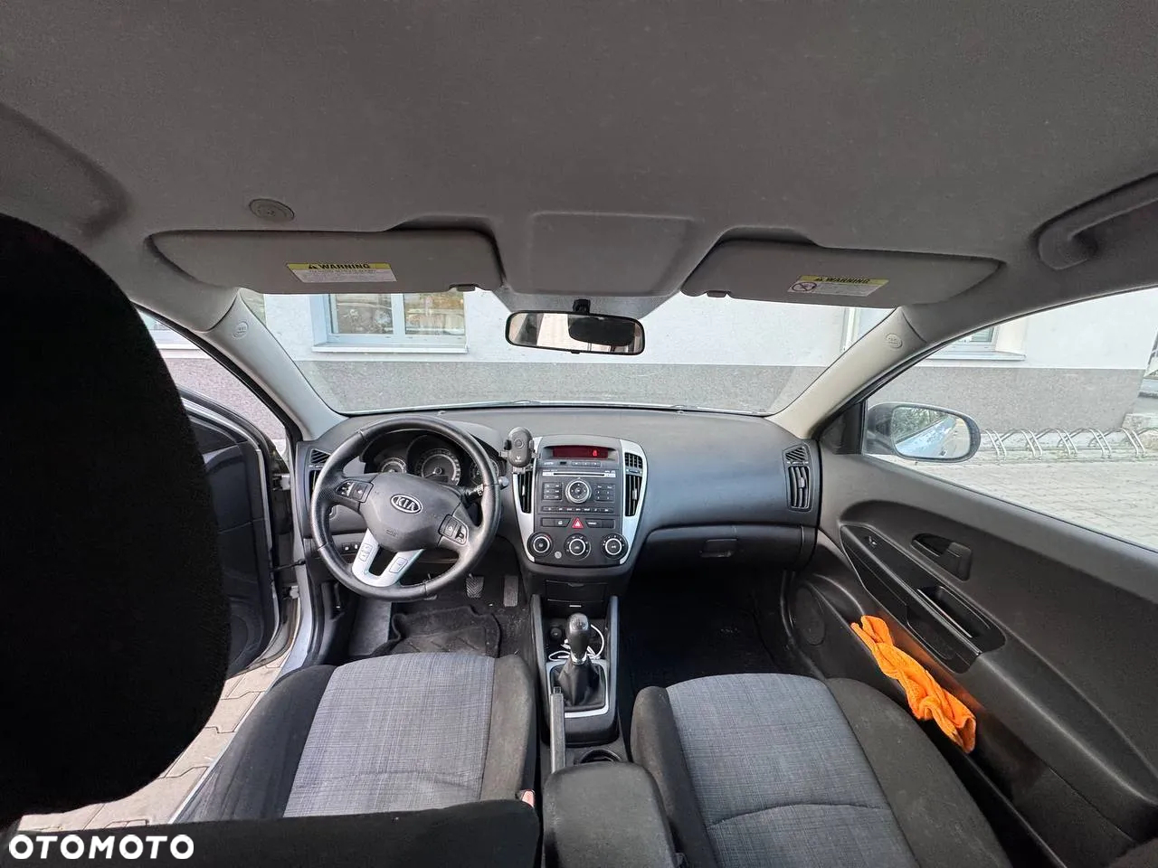 Kia Ceed - 12