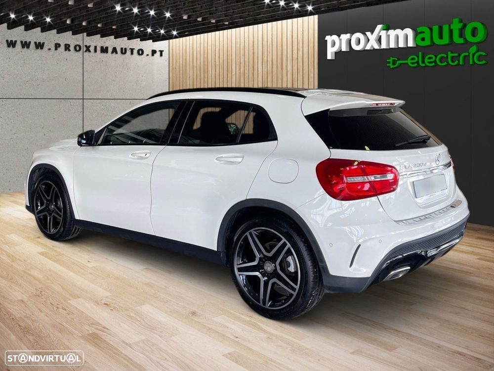 Mercedes-Benz GLA 200 d AMG Line - 17