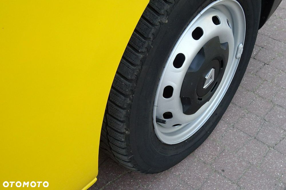 Renault Trafic - 32