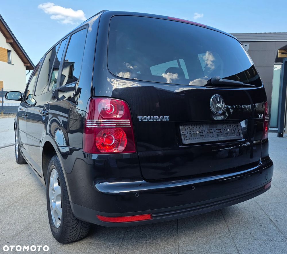 Volkswagen Touran 1.4 TSI United - 8