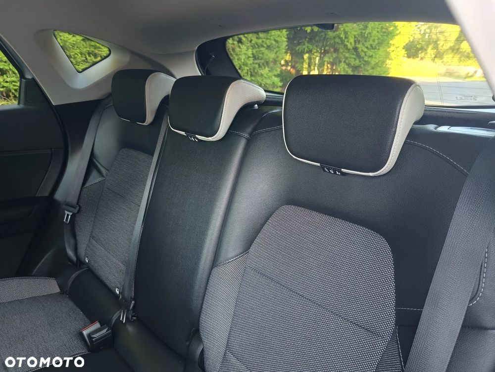 Renault Captur E-TECH Full 145 TECHNO - 12