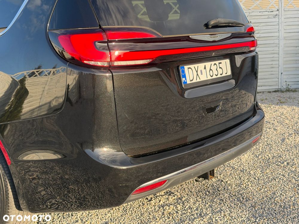 Chrysler Pacifica - 25