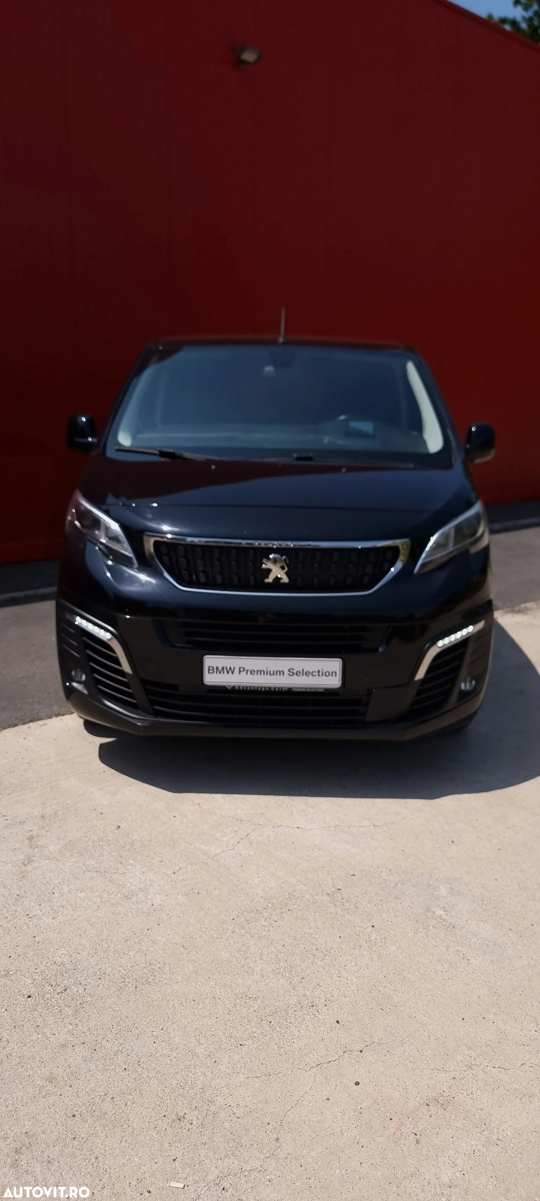 Peugeot Traveller - 16