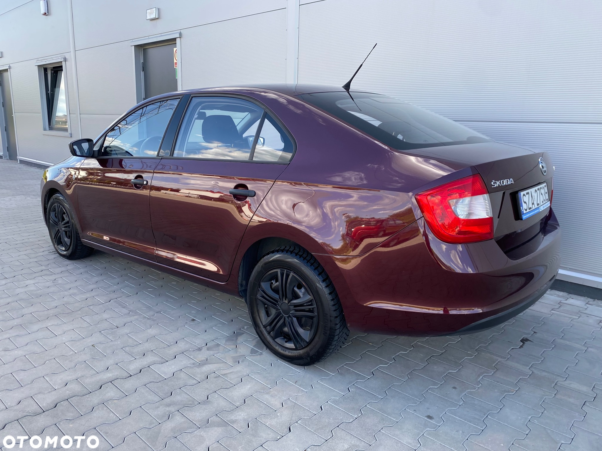 Skoda RAPID 1.2 TSI Ambition - 14