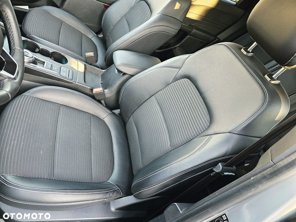 Ford Kuga 2.5 FHEV FWD Titanium X - 5