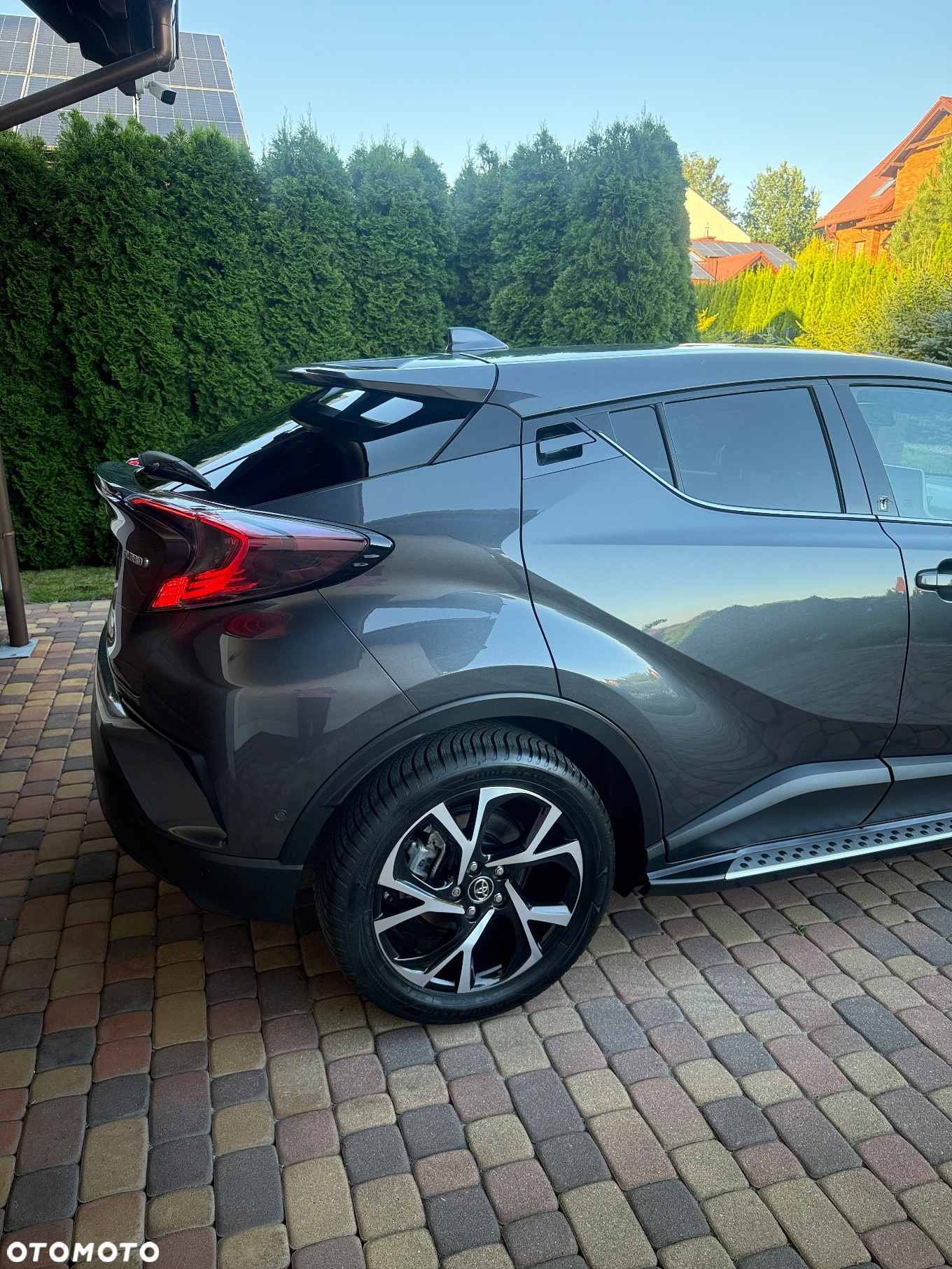 Toyota C-HR Hybrid Style Selection - 7