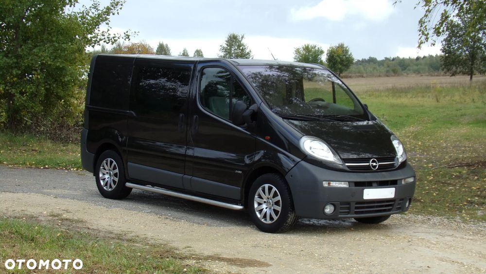 Opel VIVARO 1.9 101KM * KLIMA * BRYGADÓWKA 5/6 OSÓB * SUPER STAN ! - 2