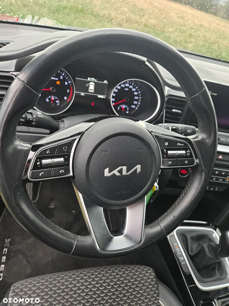 Kia XCeed 1.5 T-GDI OPF XDITION - 17