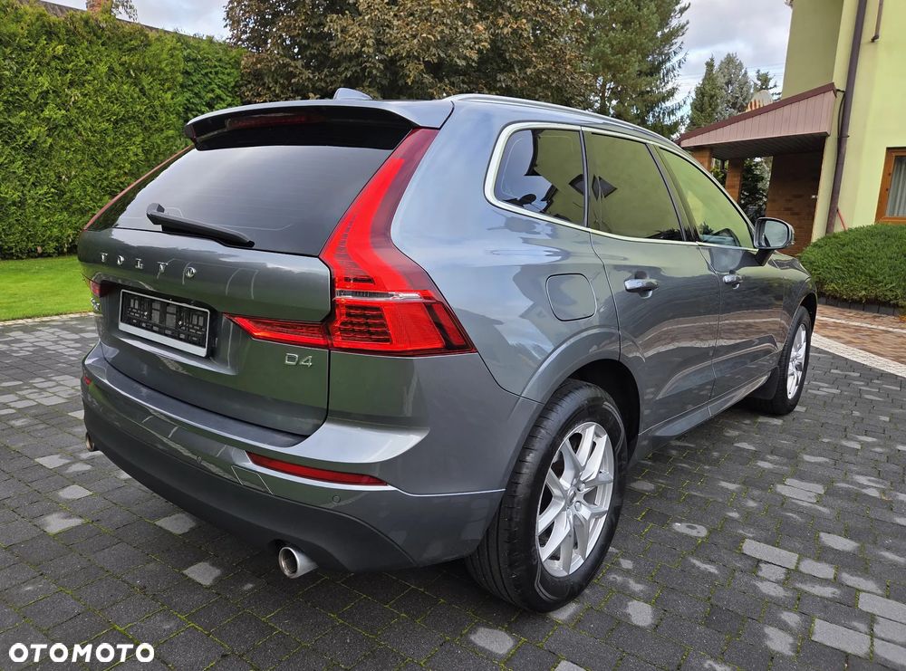 Volvo XC 60 D4 Momentum Pro - 10