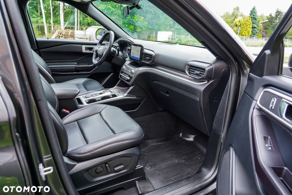 Ford Explorer - 9