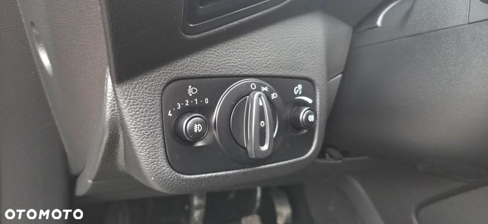 Ford C-MAX 1.5 TDCi Titanium - 32