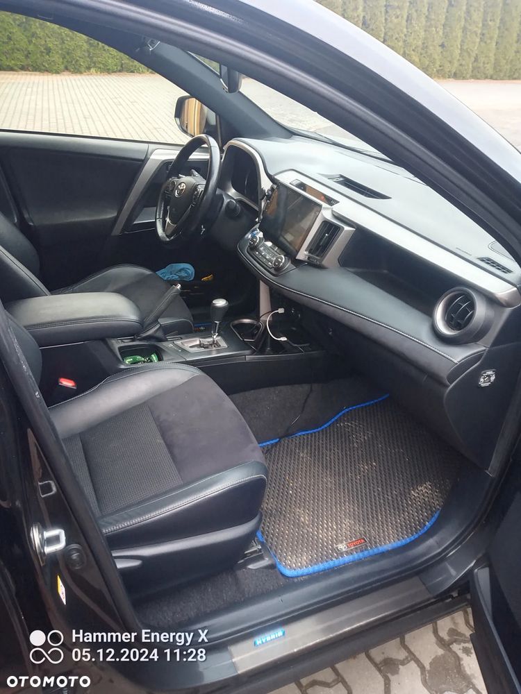 Toyota RAV4 - 7