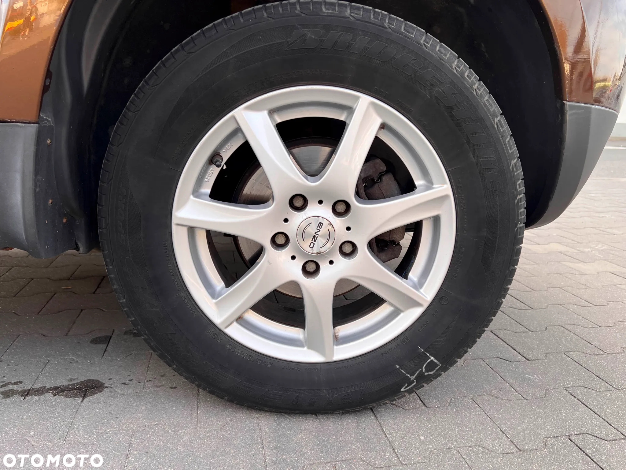 Dacia Duster 1.6 Laureate - 13