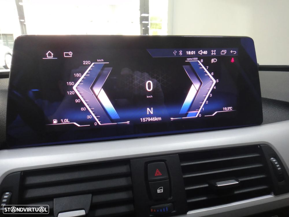 BMW 318 d Auto Exclusive - 28