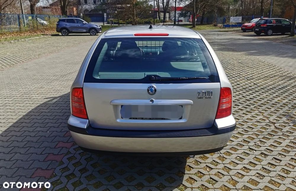 Skoda Octavia 1.8 T Combi Advance - 3