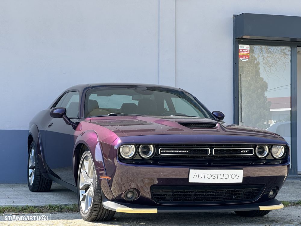 Dodge Challenger - 16