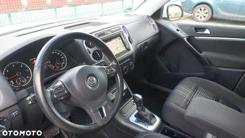 Volkswagen Tiguan 2.0 TDI 4Mot Perfectline R-Style DSG - 22