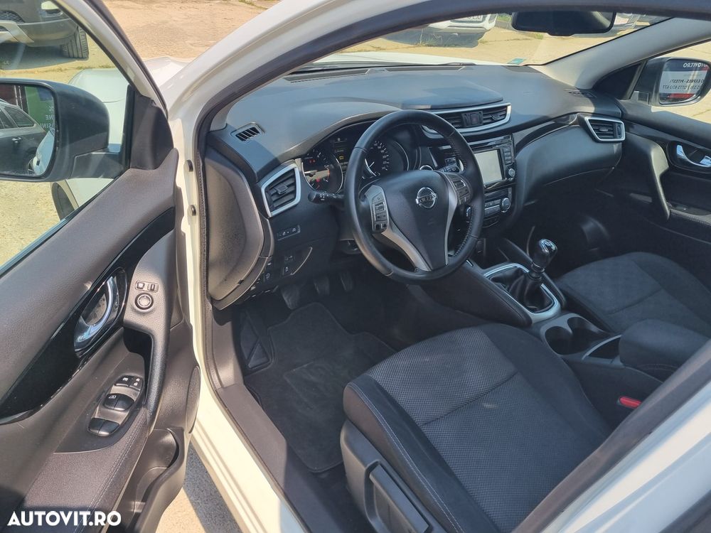 Nissan Qashqai 1.5 DCI TEKNA - 10