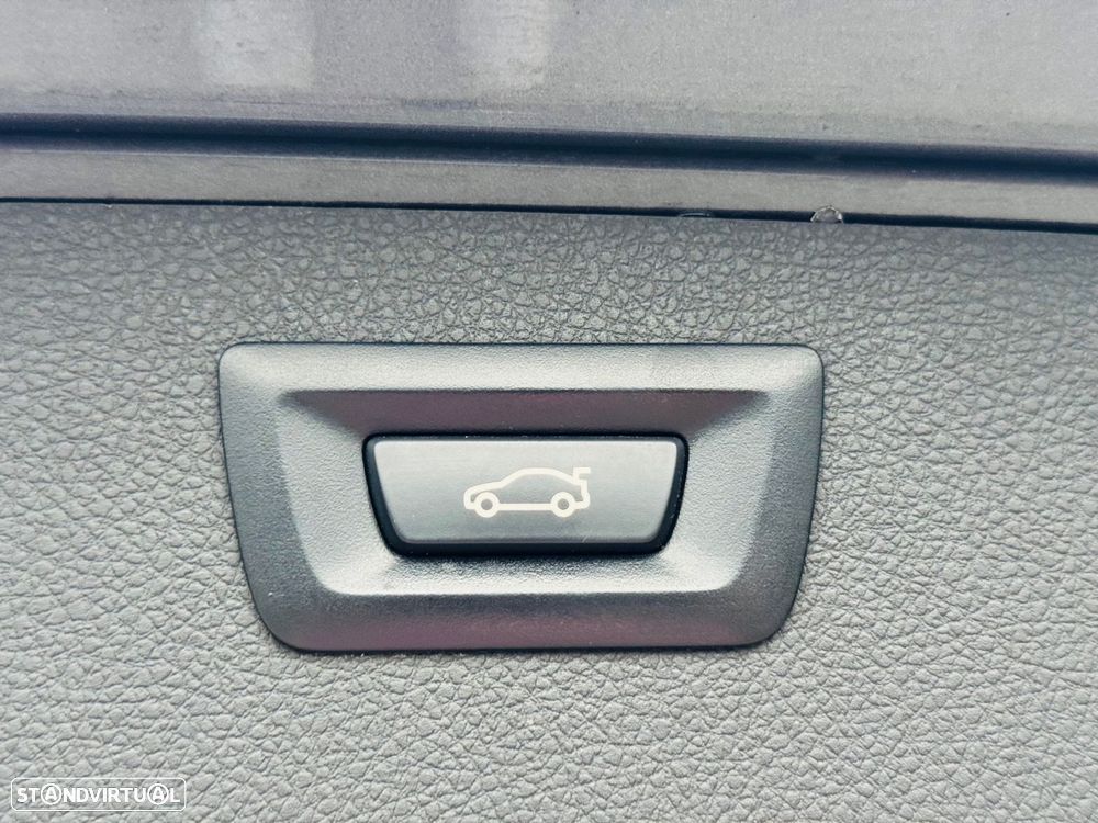 BMW 320 d Touring Auto Pack M - 51