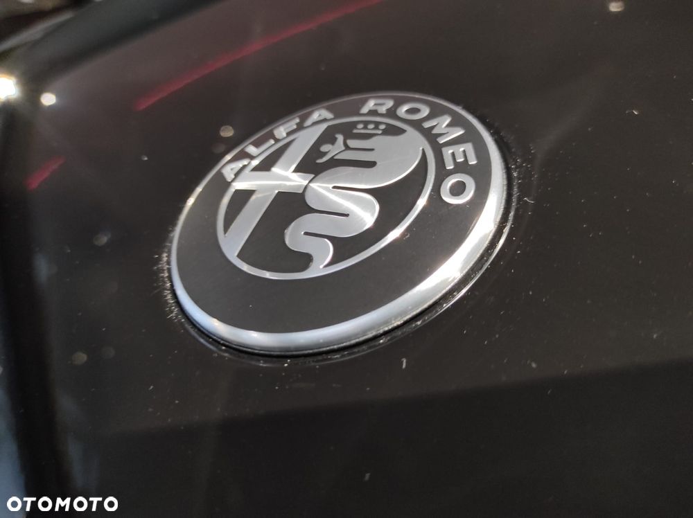 Alfa Romeo Junior 1.2 mHEV Ti eDCT - 7