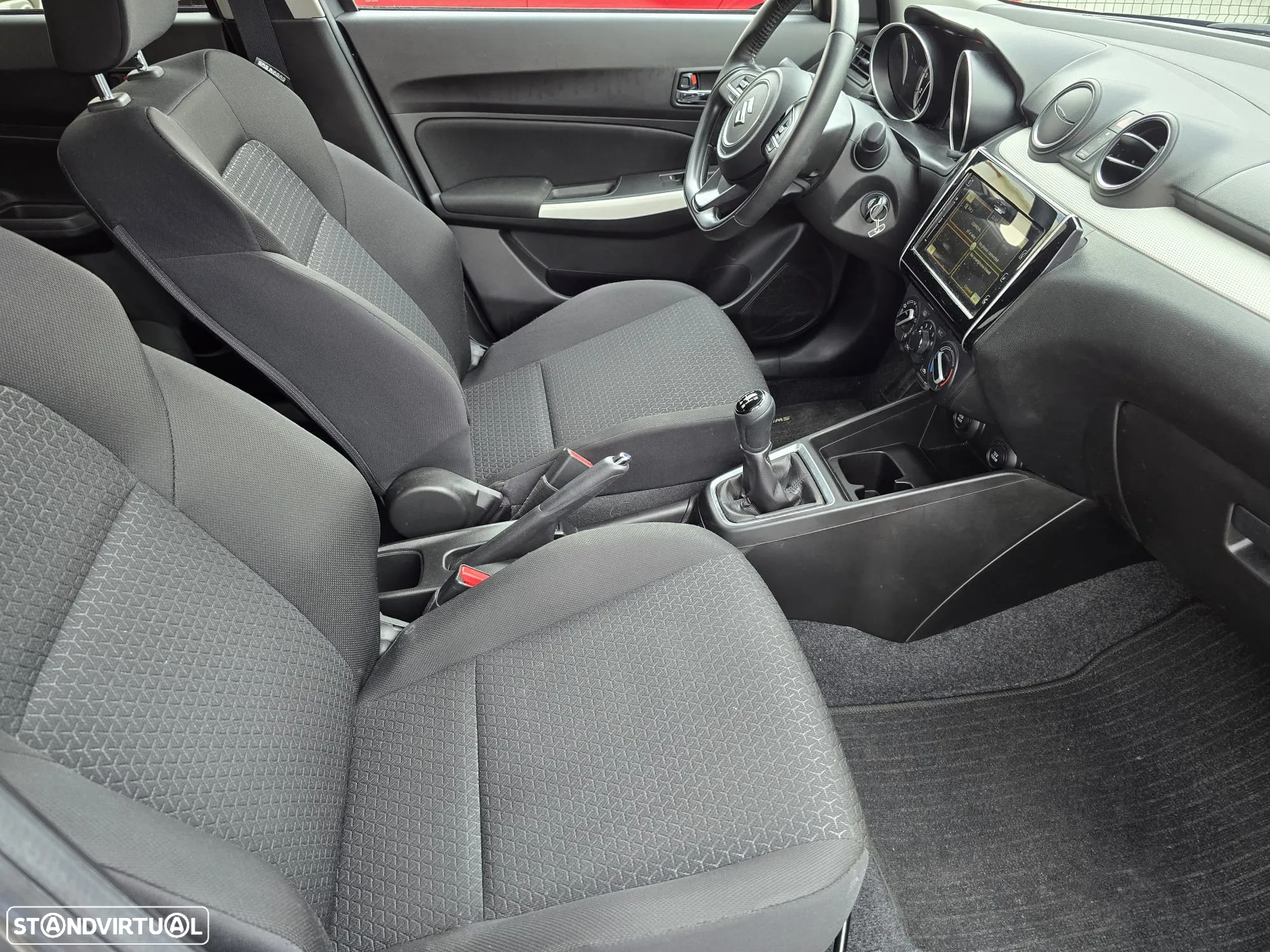 Suzuki Swift 1.2 Mild Hybrid GLE - 13